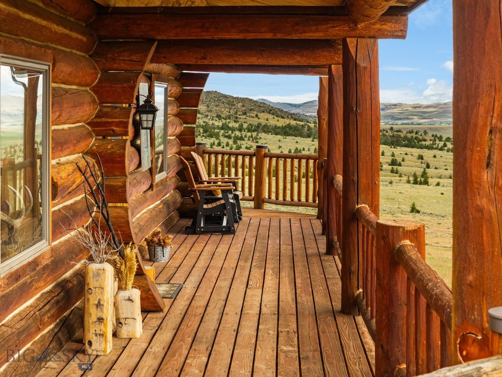 42 E L & M Ranch