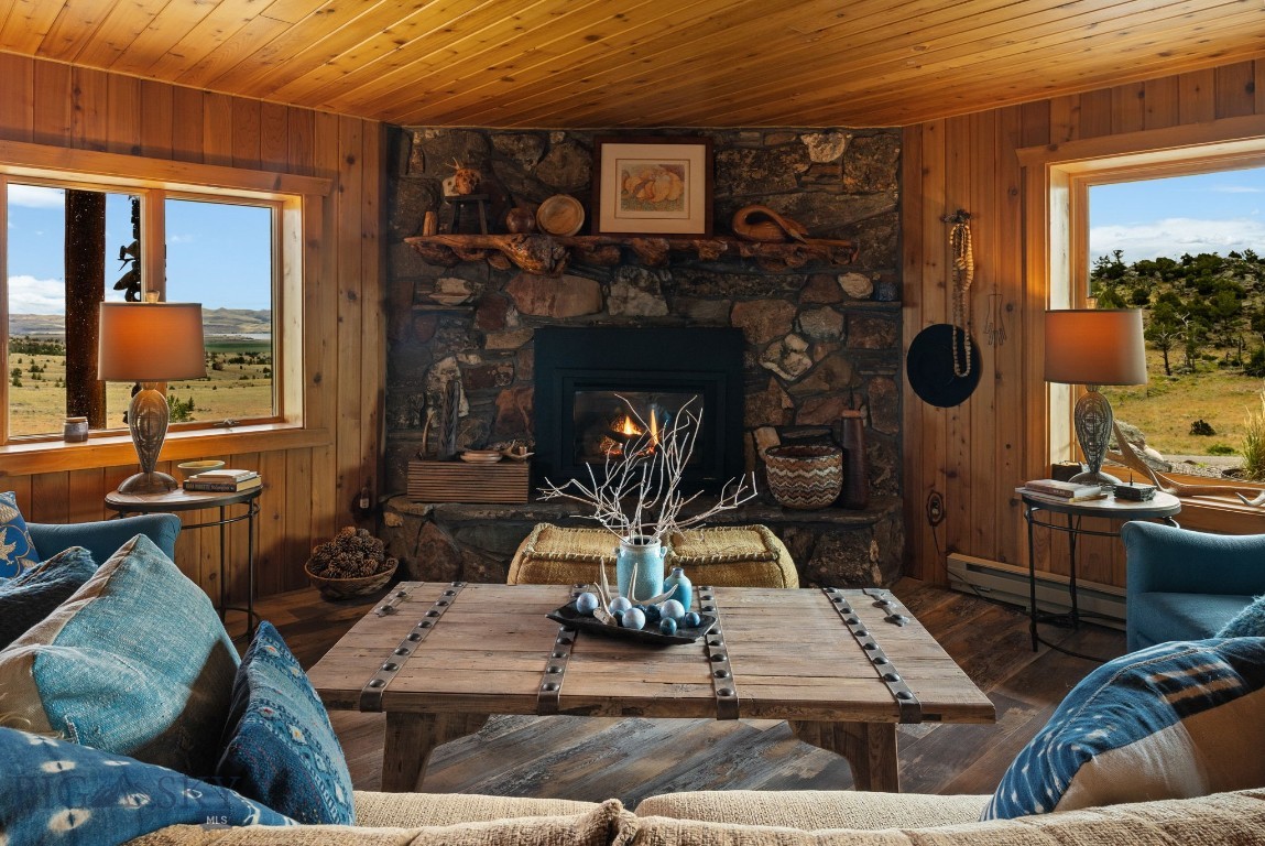 42 E L & M Ranch
