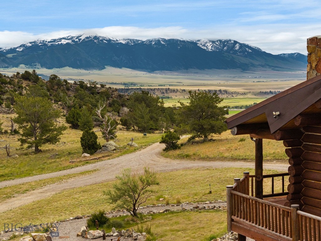 42 E L & M Ranch