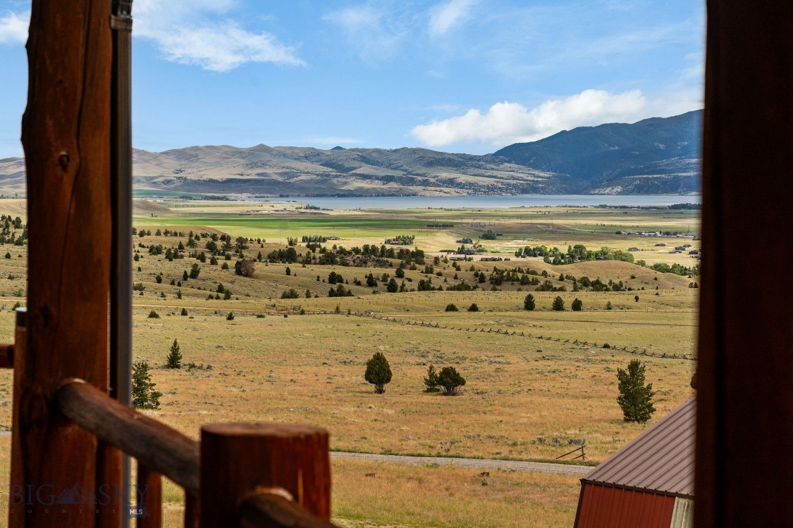 42 E L & M Ranch