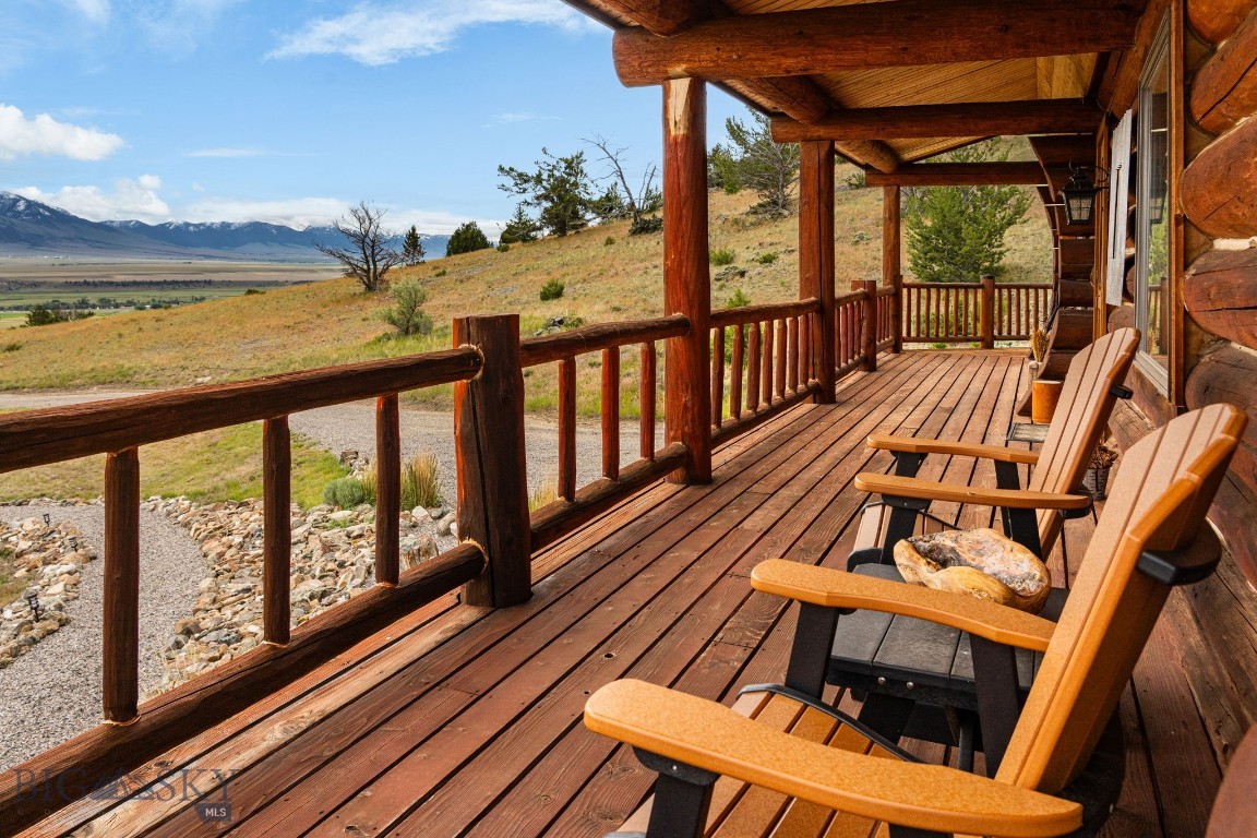 42 E L & M Ranch