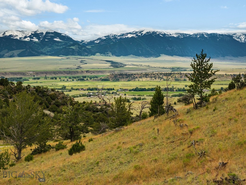 42 E L & M Ranch