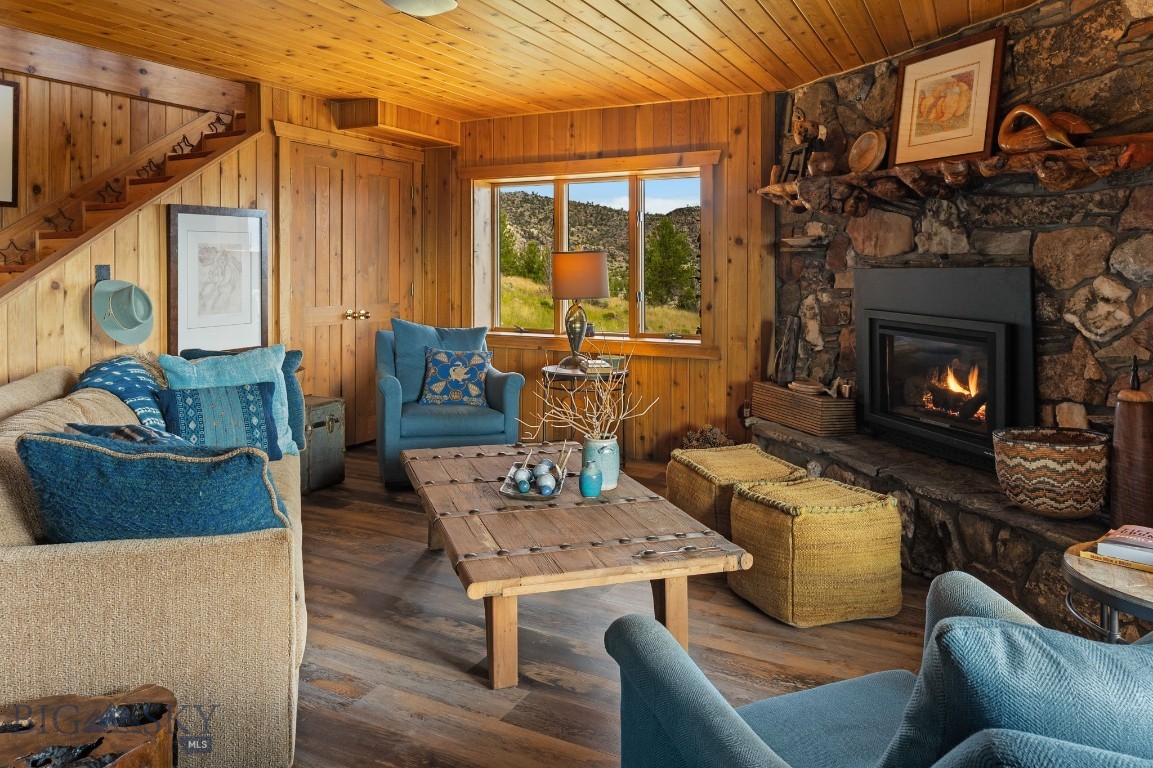 42 E L & M Ranch