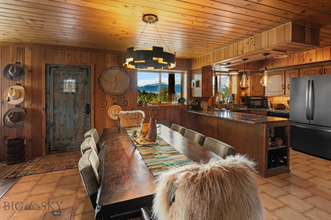 42 E L & M Ranch