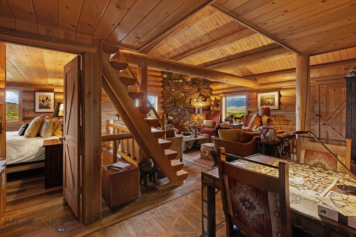 42 E L & M Ranch