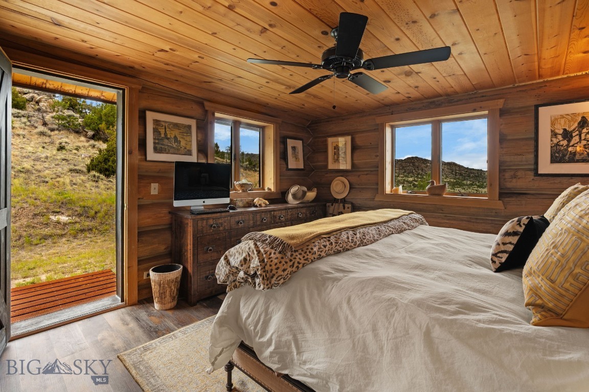 42 E L & M Ranch