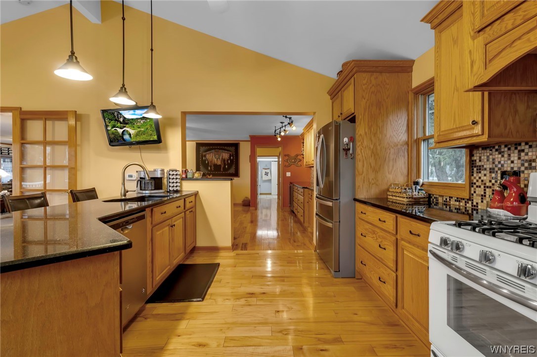 7140 Bear Ridge Road