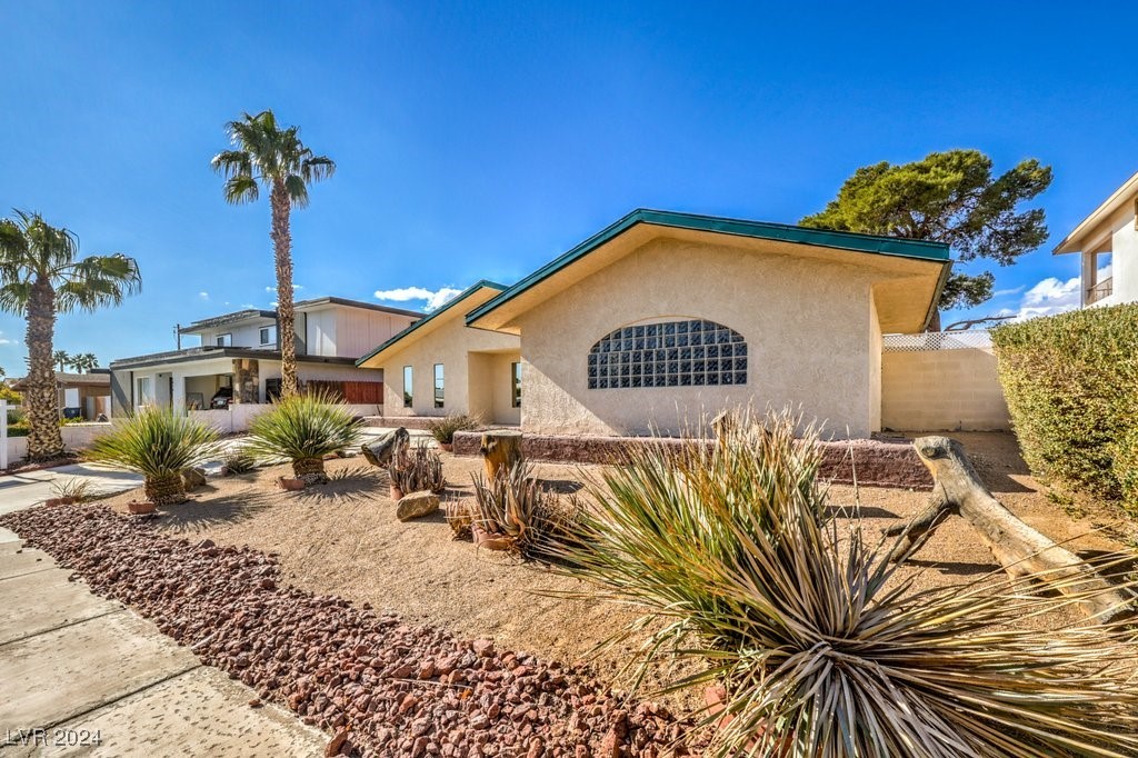 1008 Sproul Court