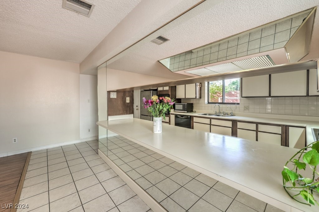1008 Sproul Court