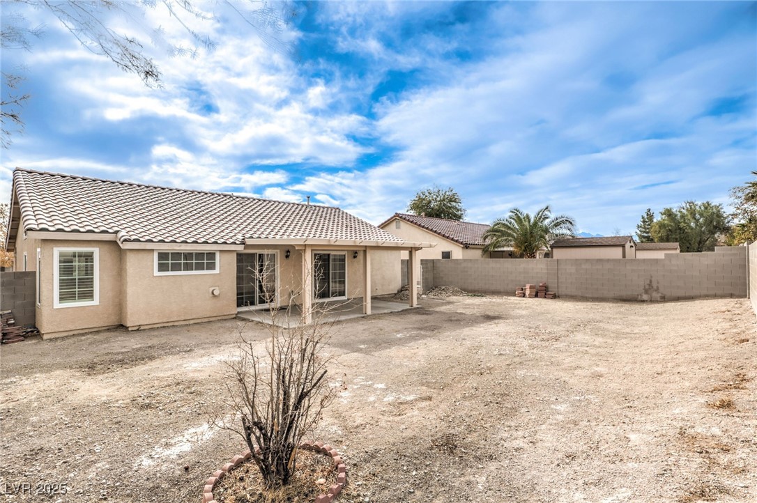 320 Mindoro Avenue