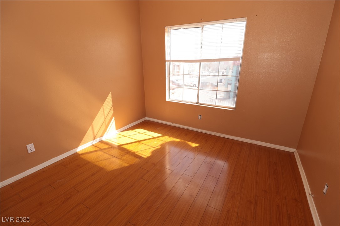 1900 North Torrey Pines Drive 225