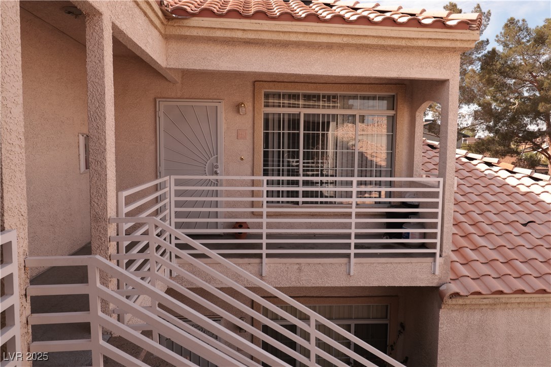 1900 North Torrey Pines Drive 225