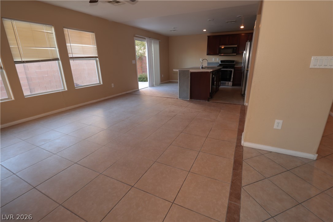 5940 Feral Garden Street