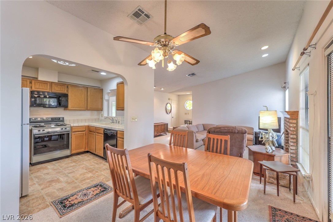 1751 East Reno Avenue 206