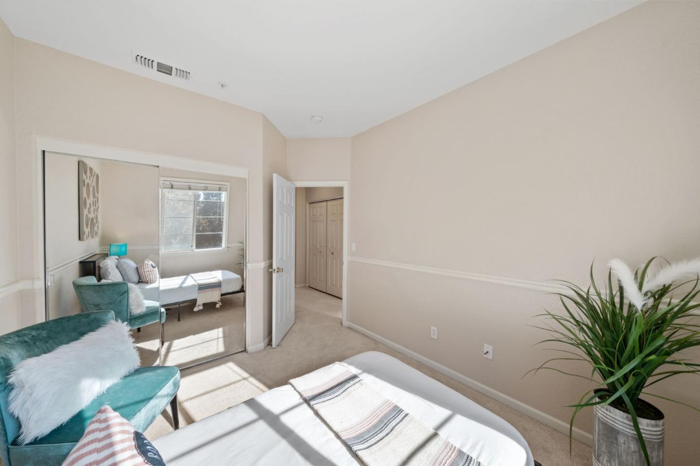 728 City Walk PL 6