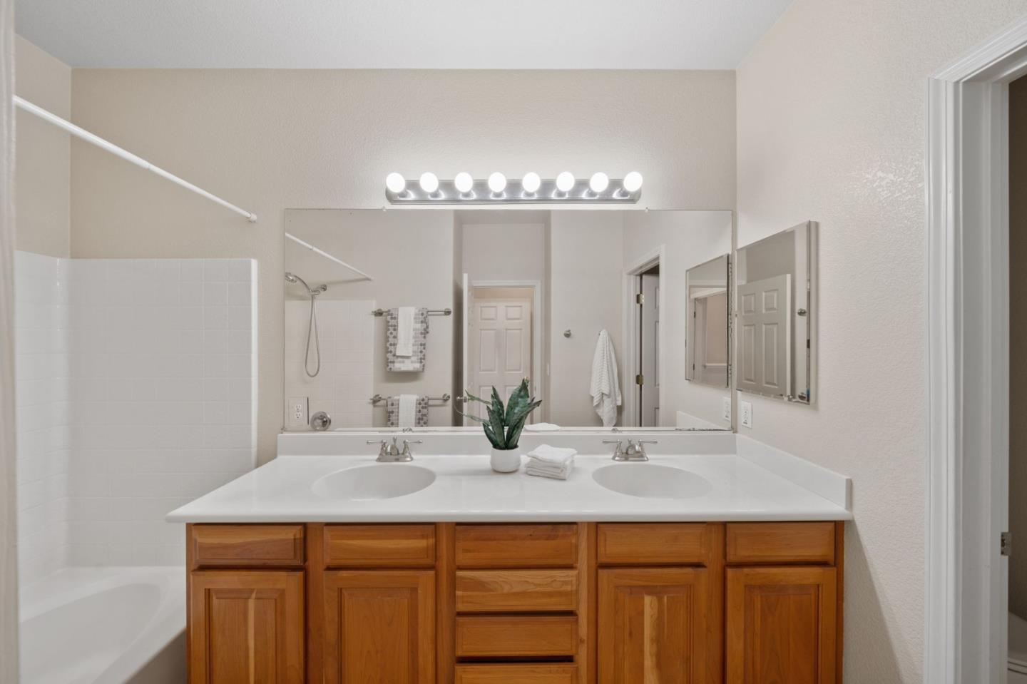 728 City Walk PL 6