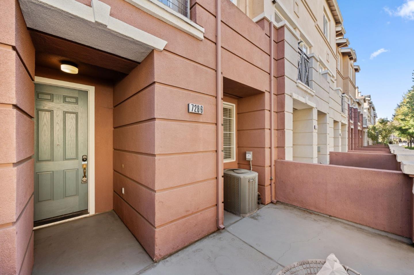 728 City Walk PL 6