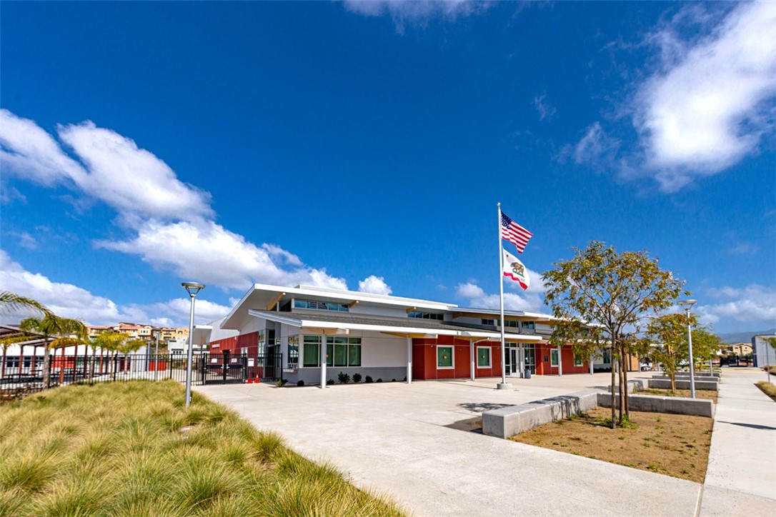93 Promesa Avenue
