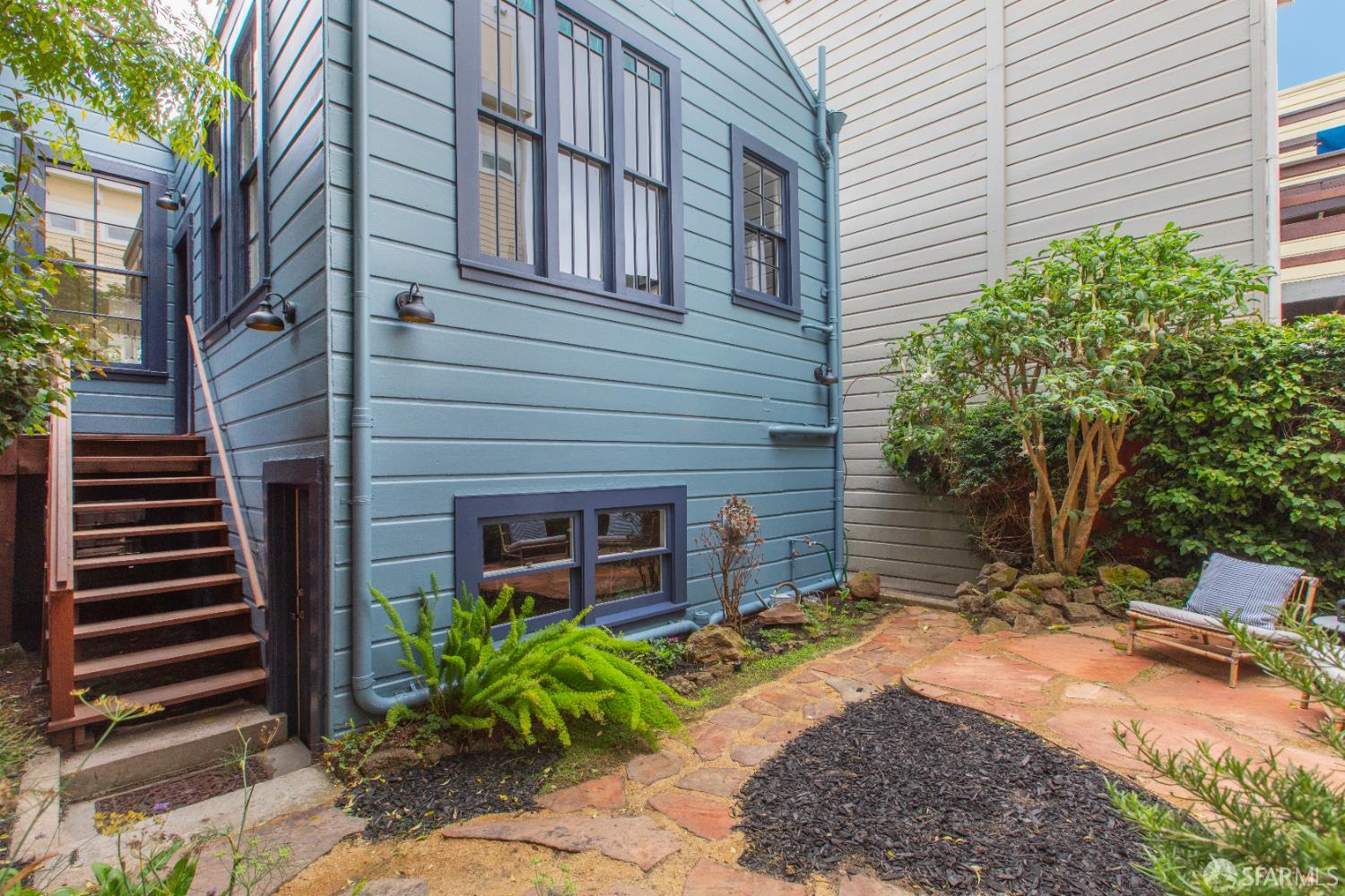 262 Hermann Street