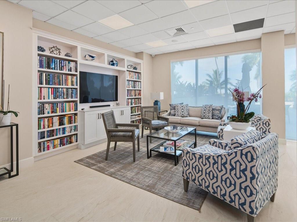 140 SEAVIEW CT Unit: 202N