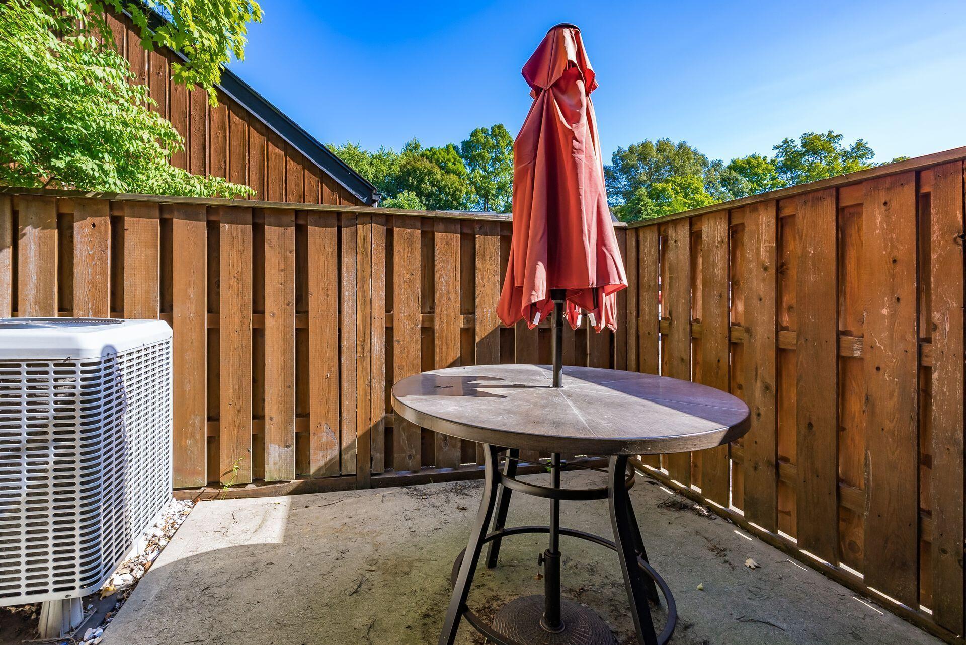 4845 Smoketalk Lane, 7 7