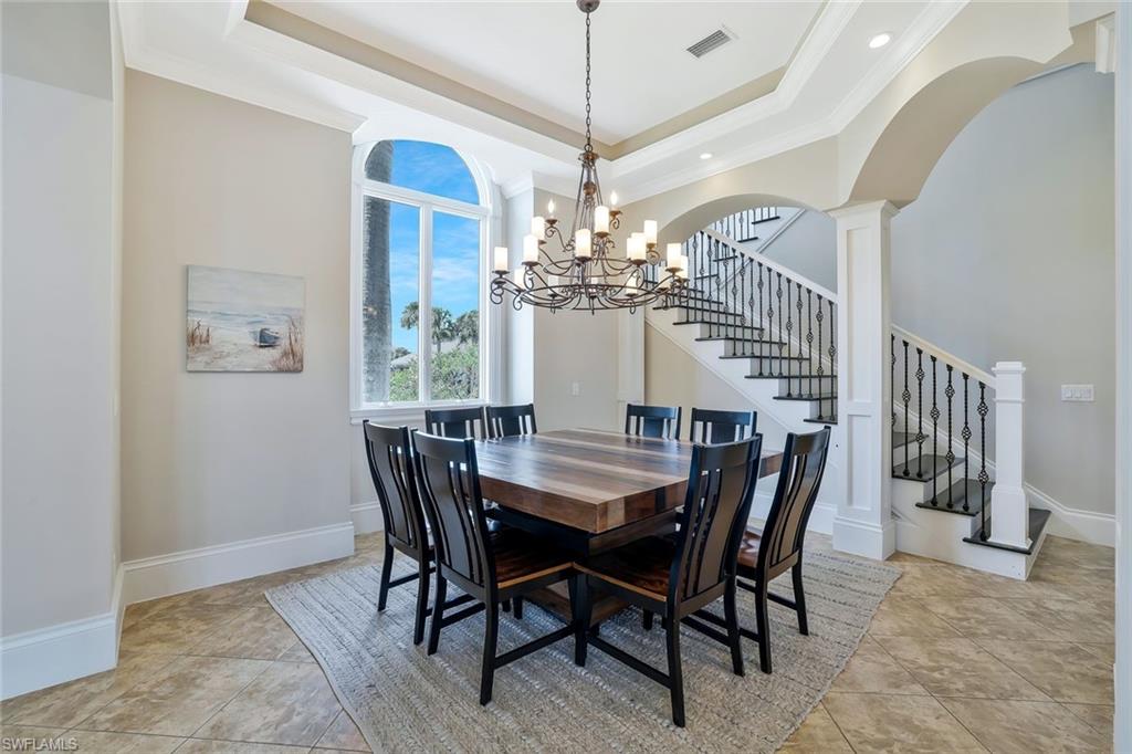 541 Taylor CT, MARCO ISLAND