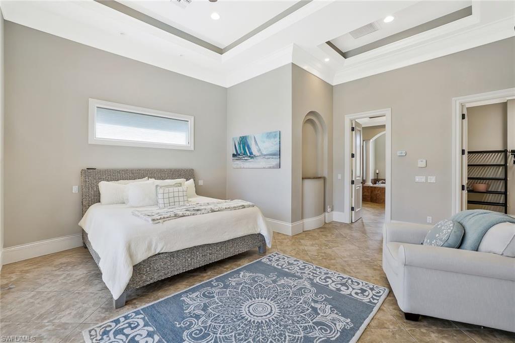 541 Taylor CT, MARCO ISLAND