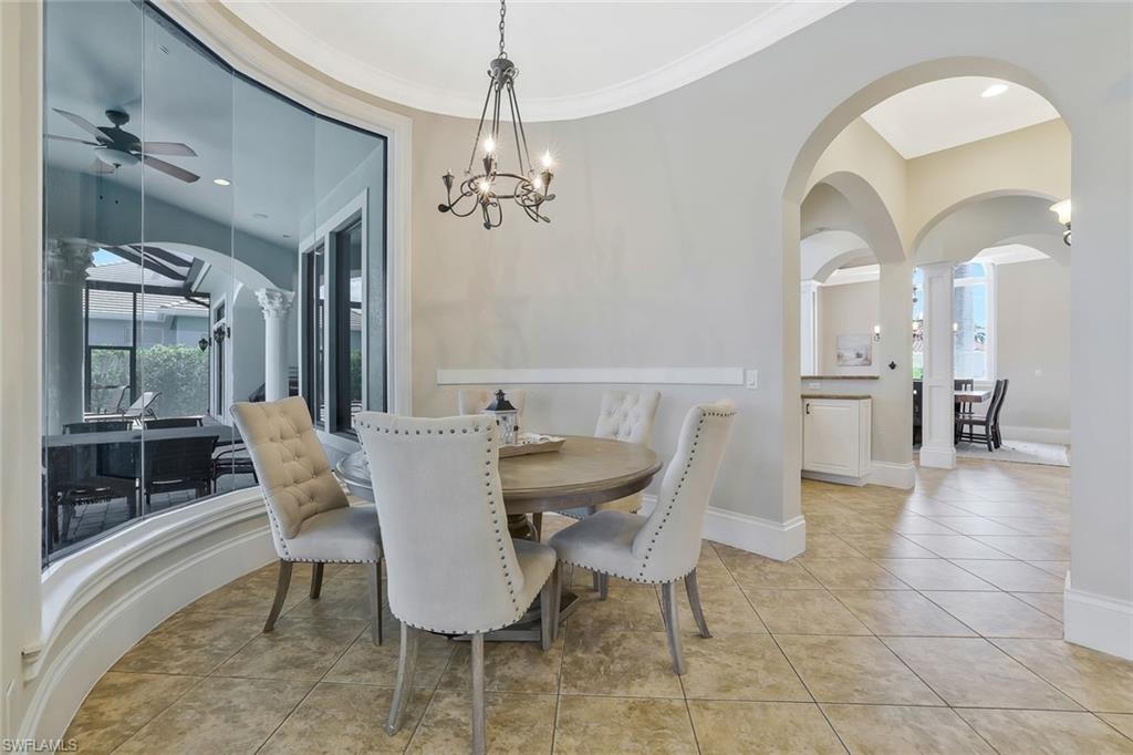 541 Taylor CT, MARCO ISLAND