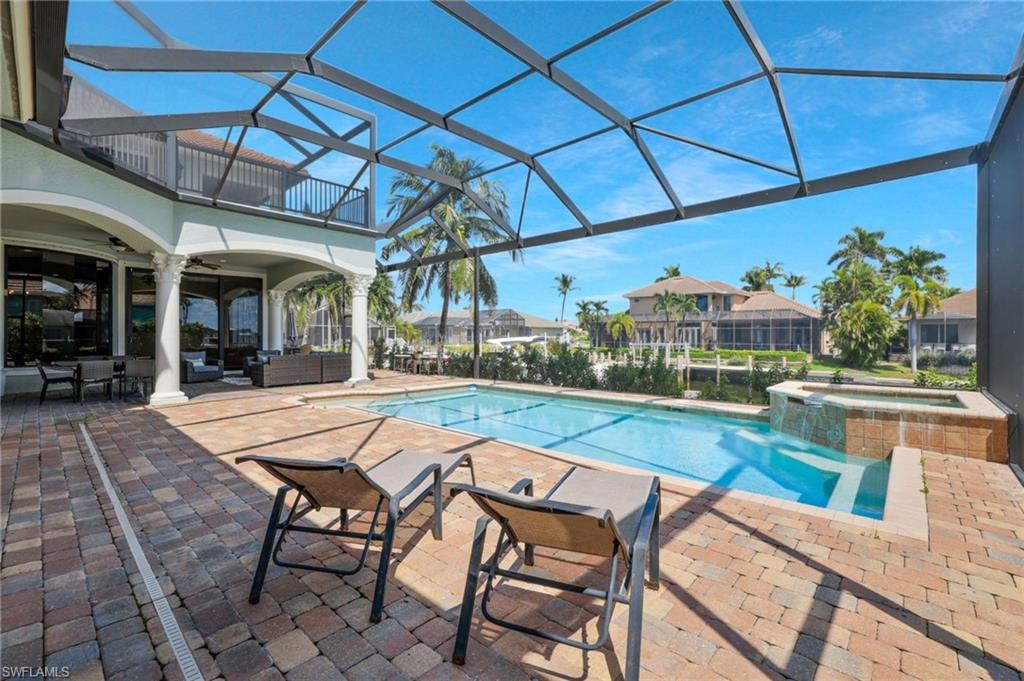 541 Taylor CT, MARCO ISLAND