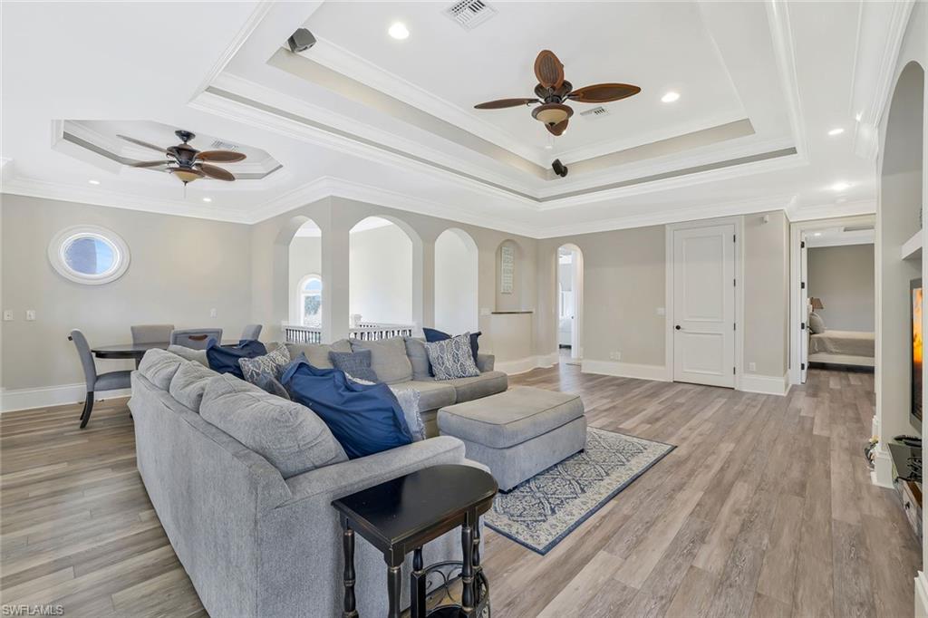 541 Taylor CT, MARCO ISLAND