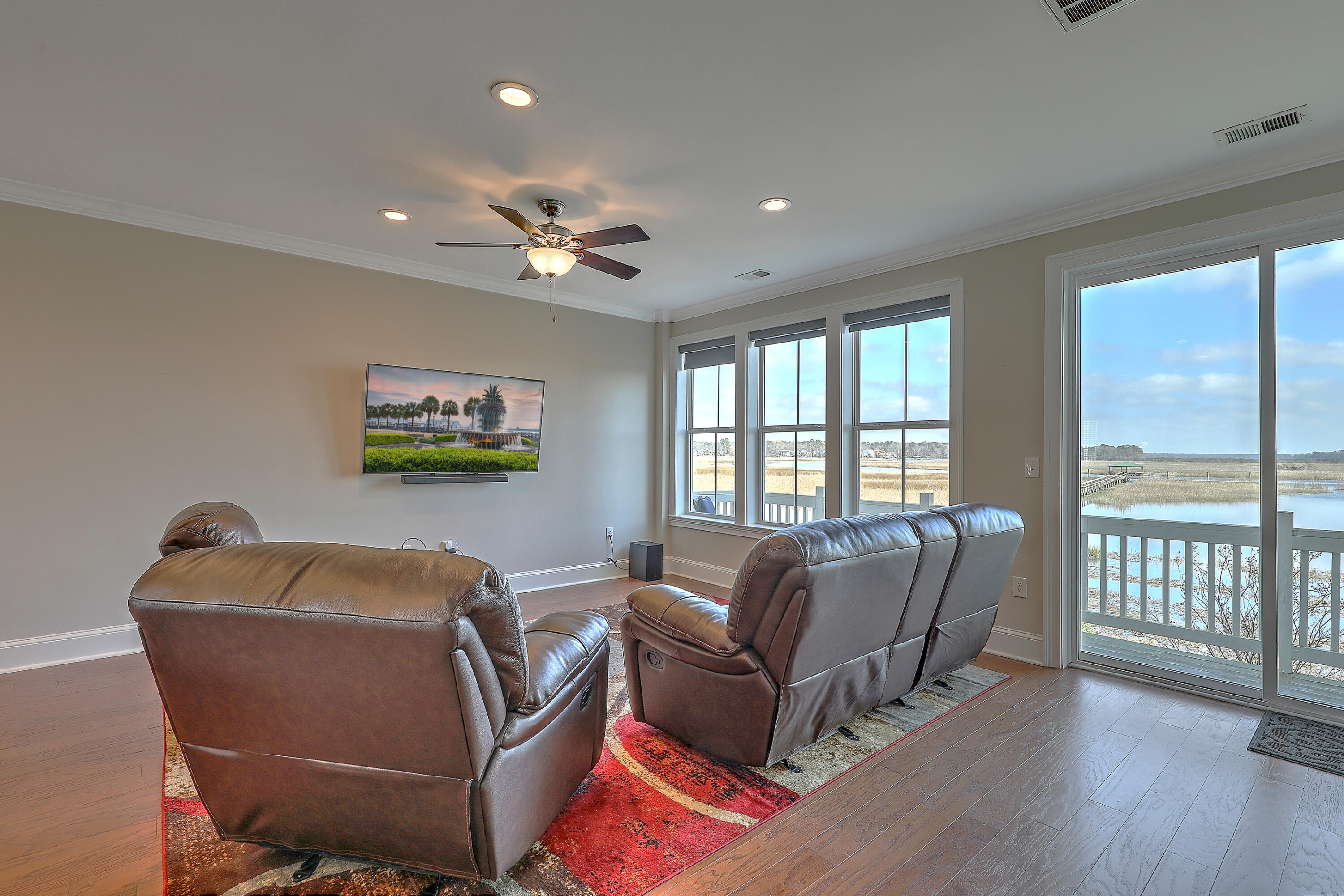 5911 Steward Street Unit: 12