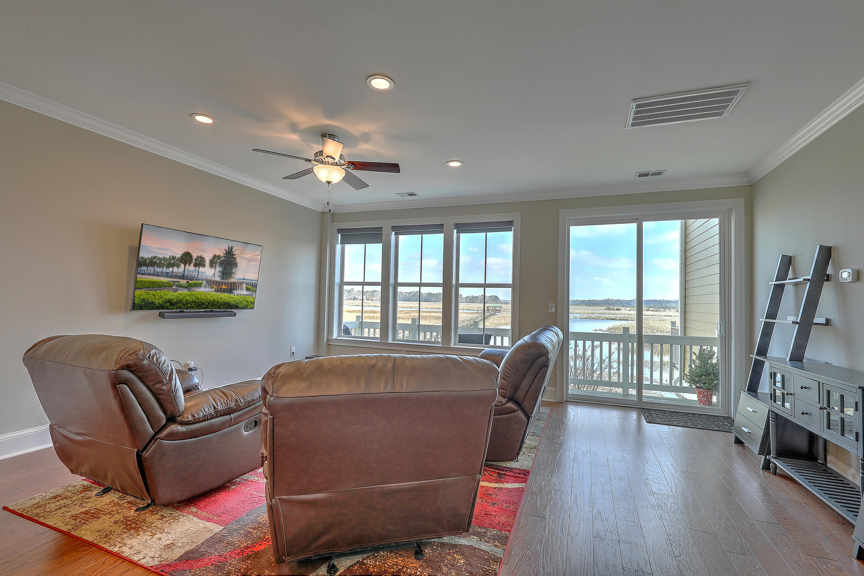 5911 Steward Street Unit: 12