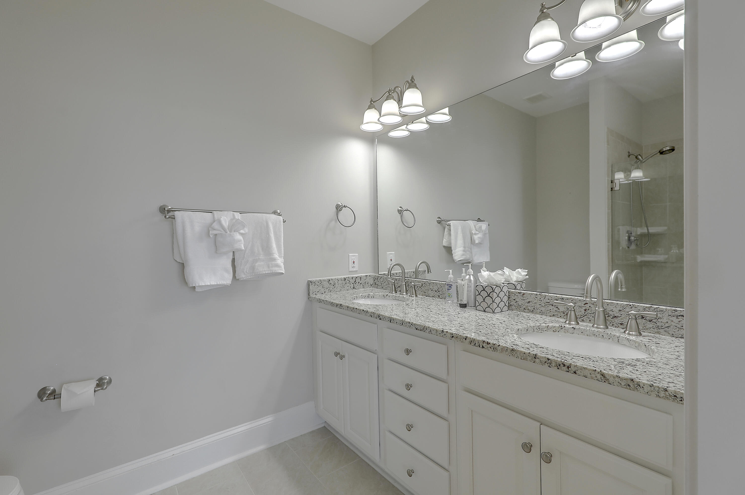 5911 Steward Street Unit: 12