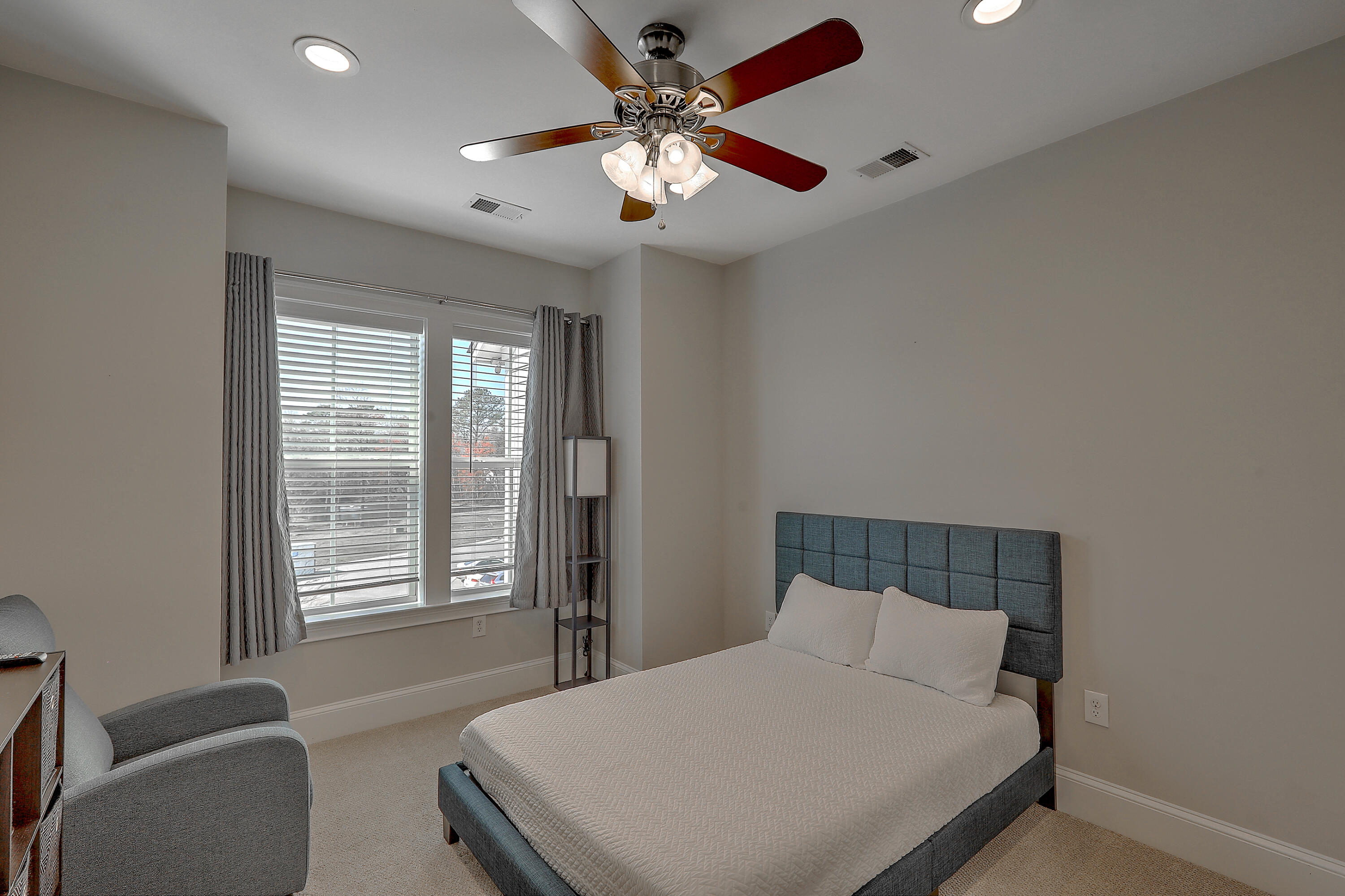 5911 Steward Street Unit: 12