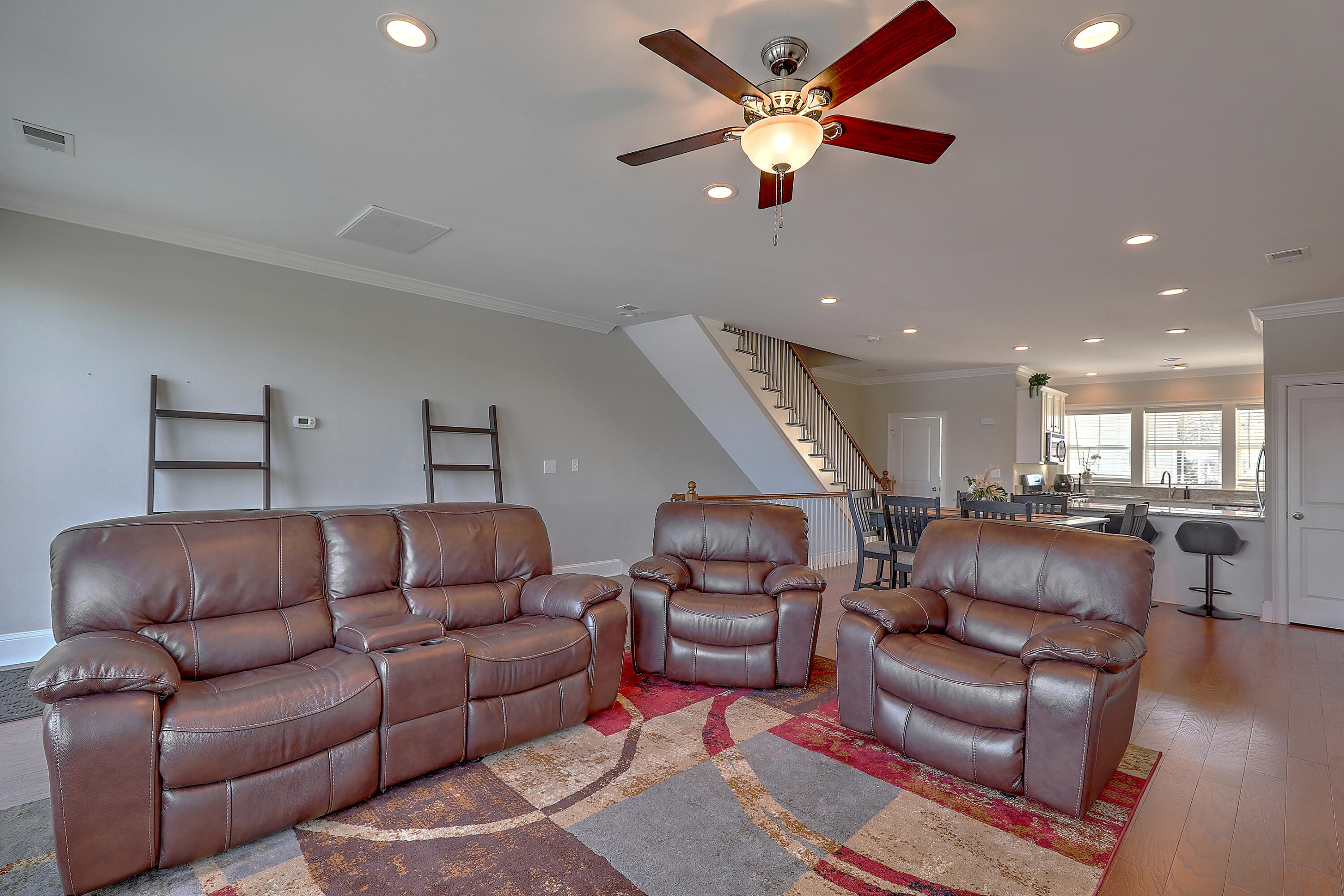 5911 Steward Street Unit: 12