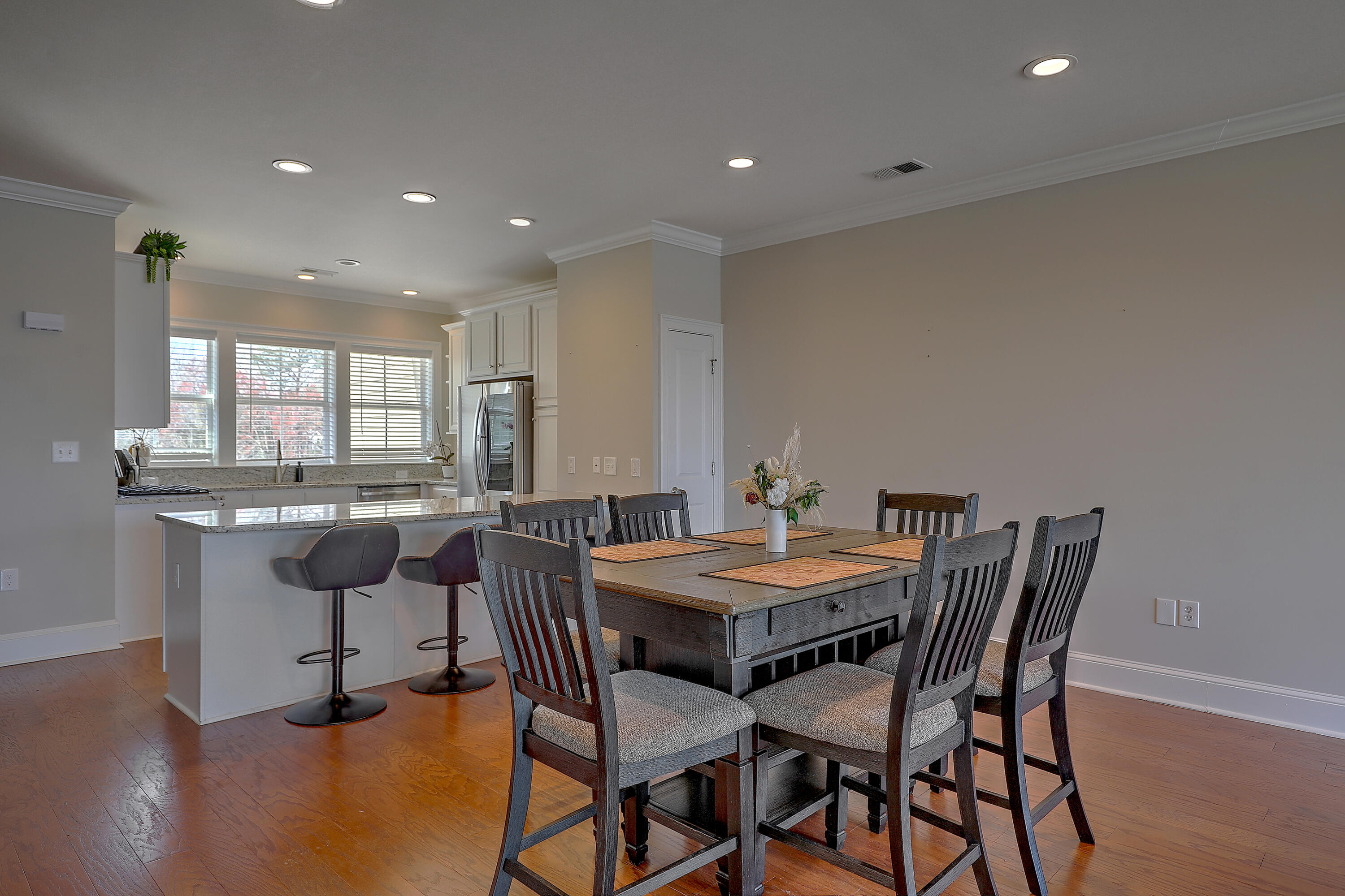 5911 Steward Street Unit: 12