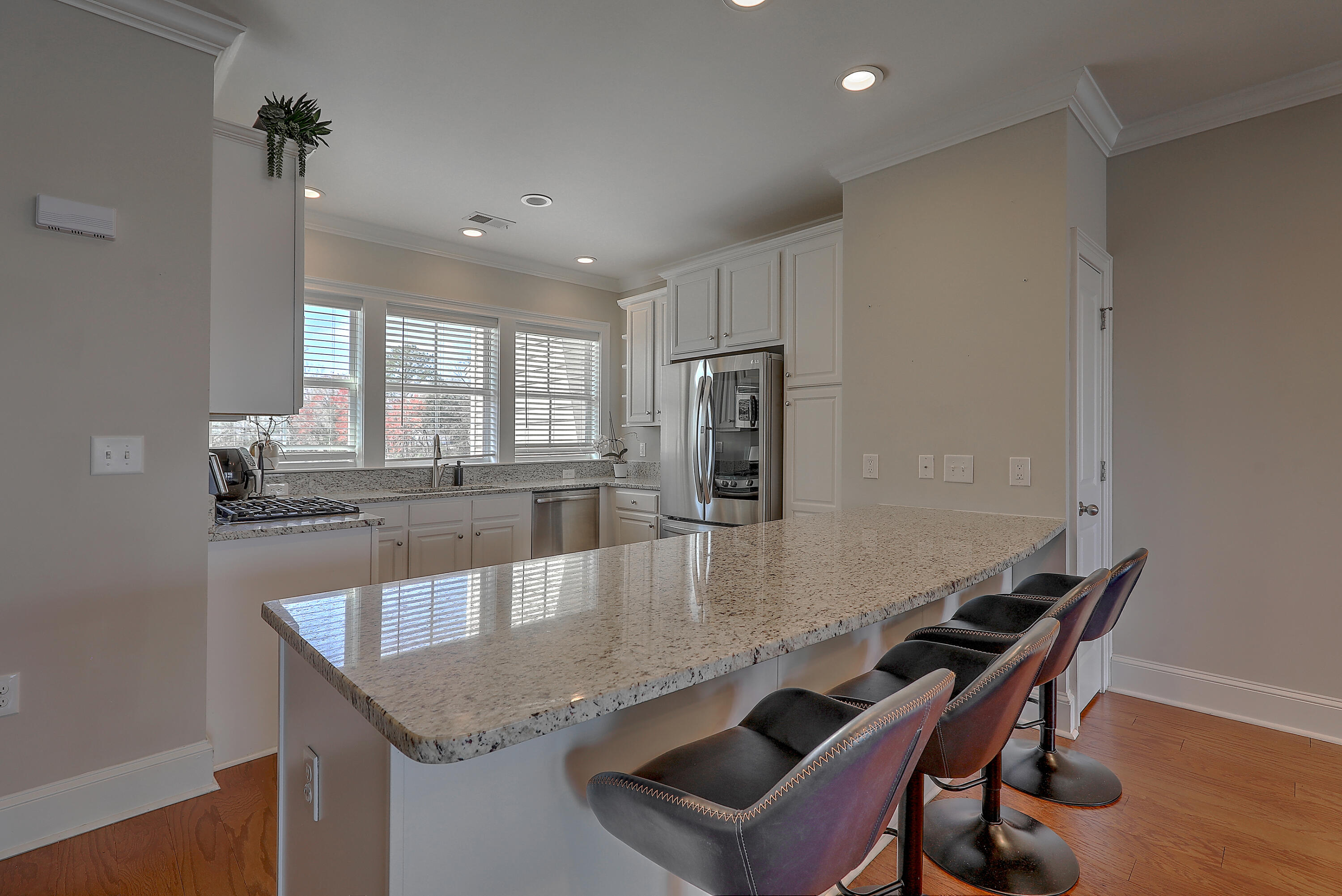 5911 Steward Street Unit: 12