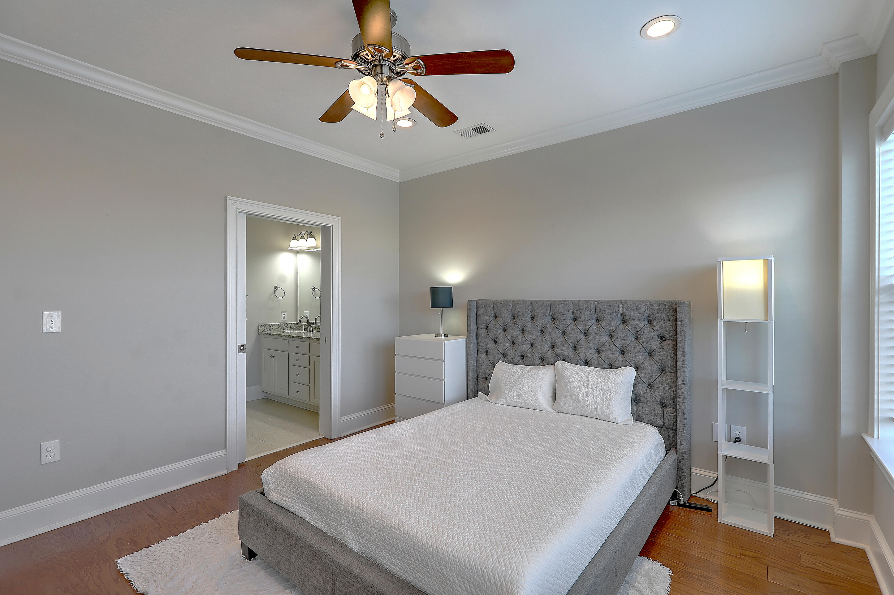 5911 Steward Street Unit: 12