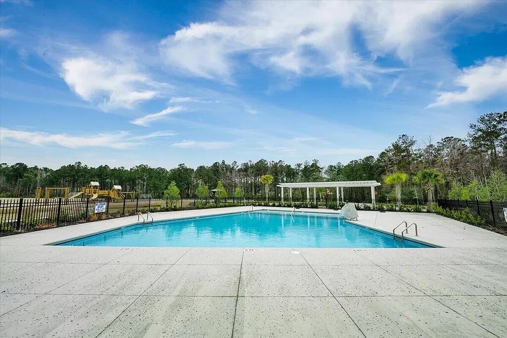 424 Bowstring Drive