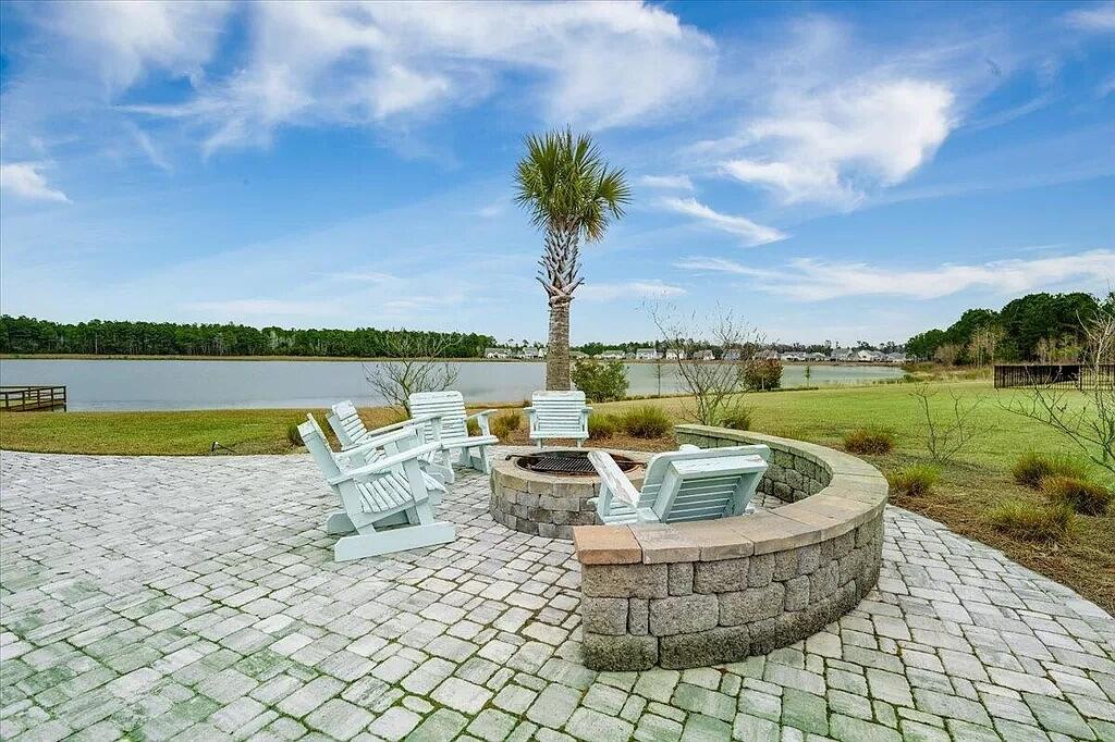424 Bowstring Drive