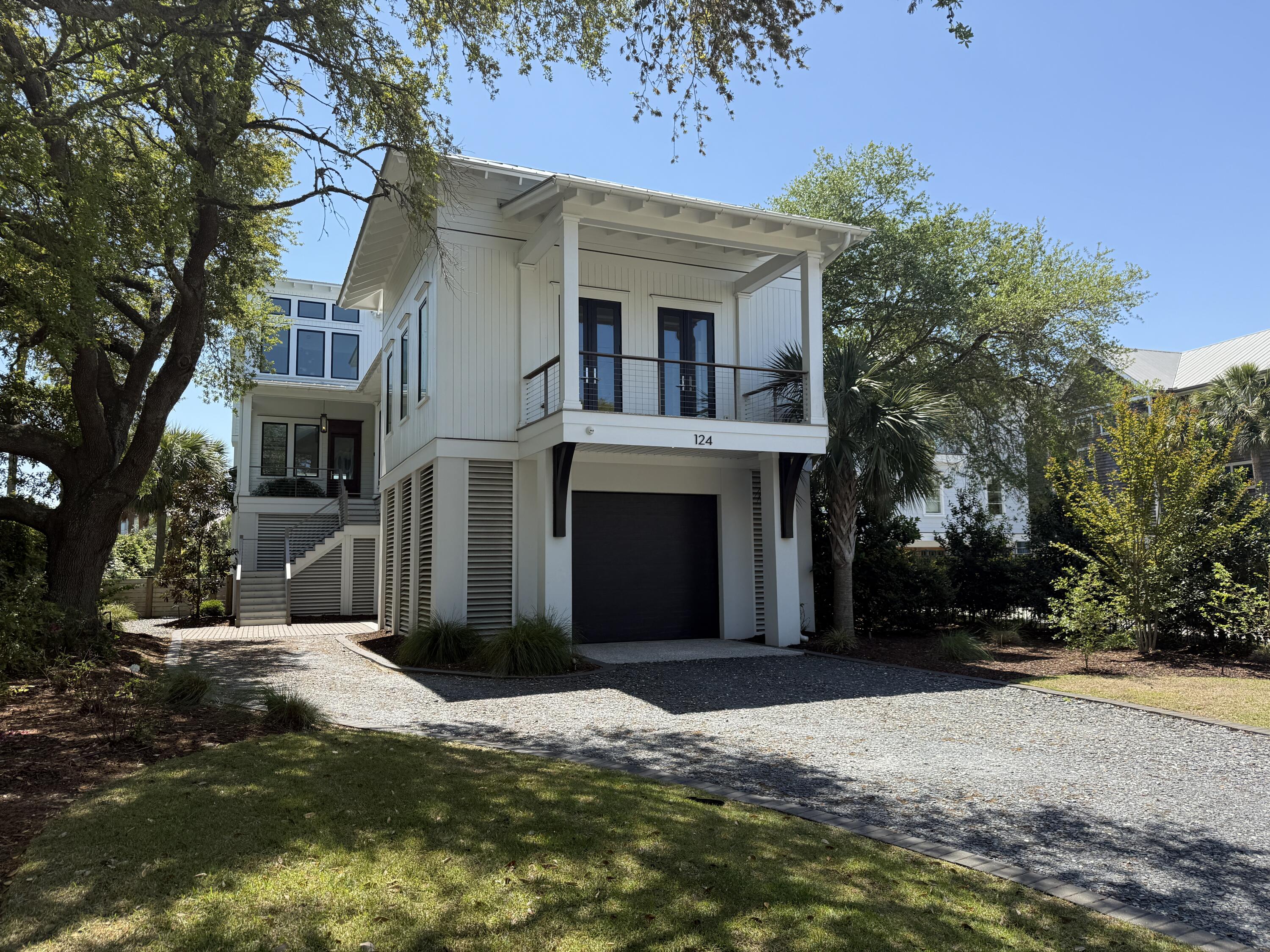 124 Charleston Boulevard