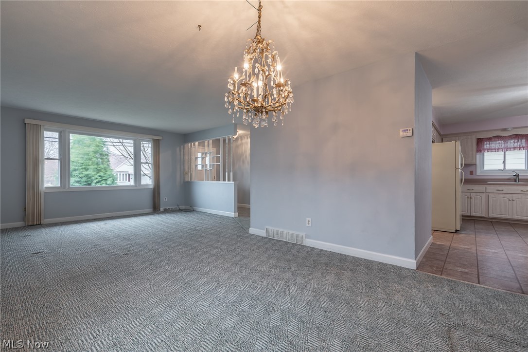 218 E 288th Street