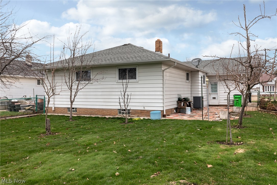 218 E 288th Street