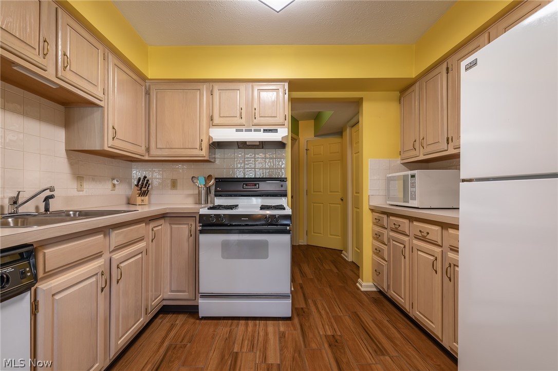 8080 Harbor Creek Creek Unit: 803