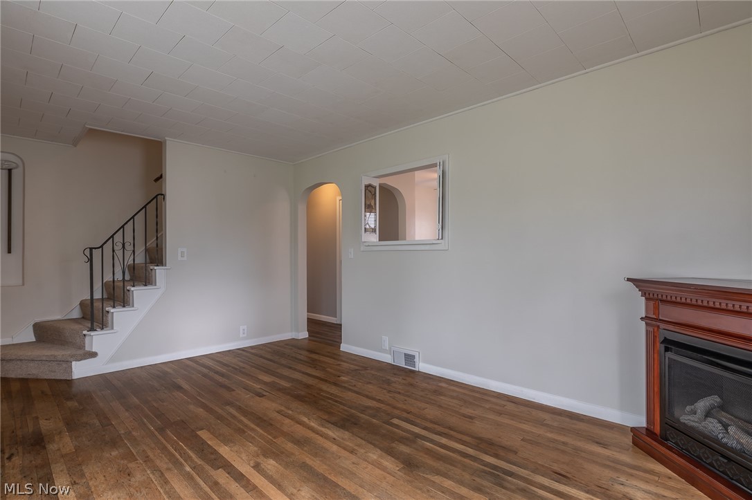 893 Woodstock Road