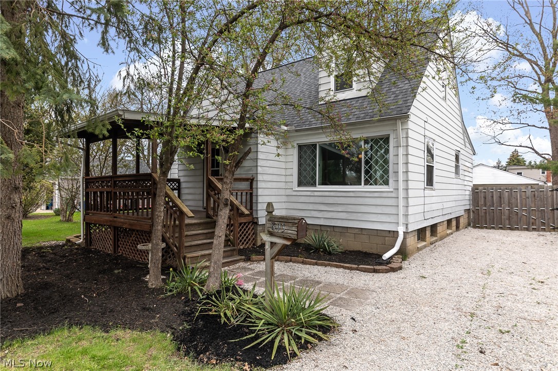 893 Woodstock Road