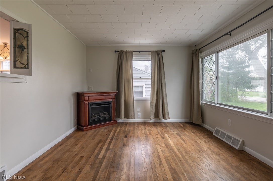 893 Woodstock Road