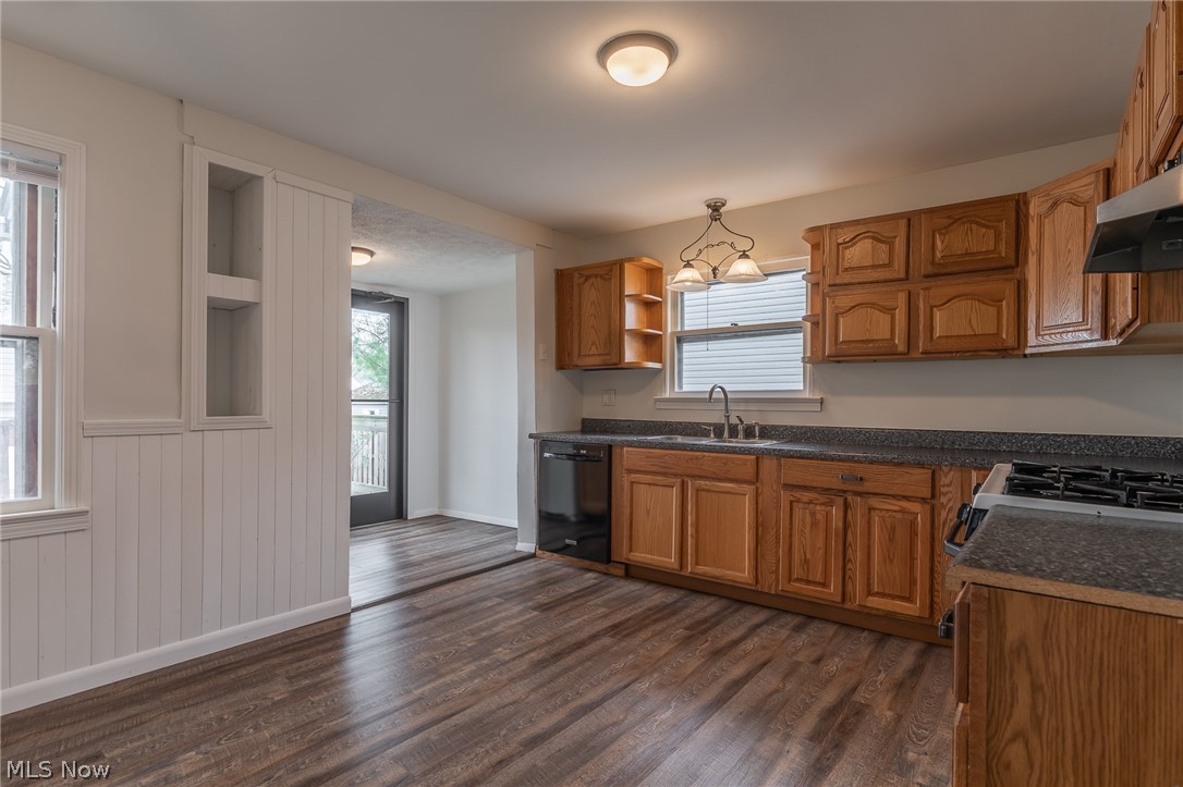 893 Woodstock Road
