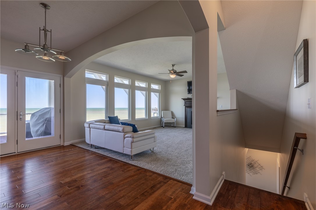 1515 Villa Grande Drive