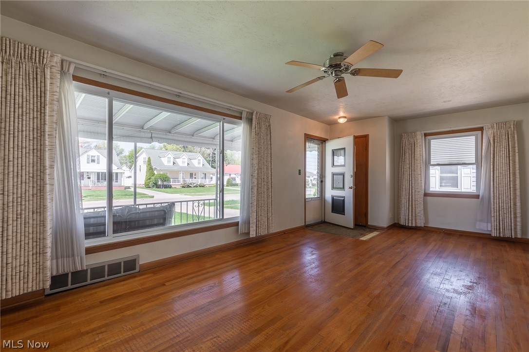 1611 Rush Road